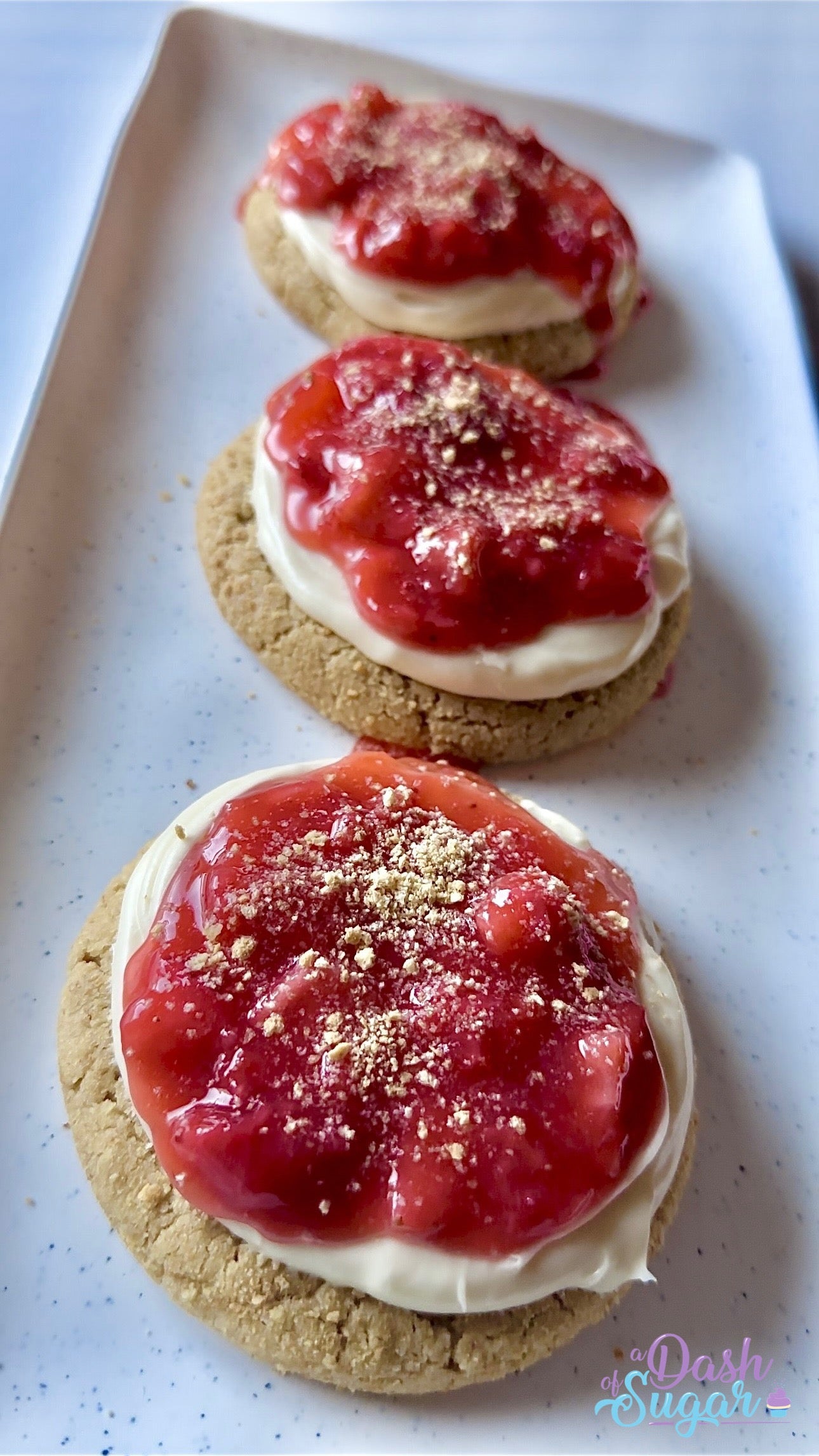 Strawberry Cheesecake Cookies